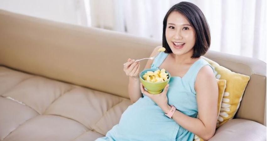 Benarkah Jika Bumil Makan Nanas Maka Bayi Akan Lahir Prematur?
