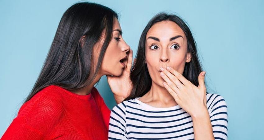 Menurut Peneliti, Ini Alasan Dibalik Kebiasaan Buruk Wanita Suka Bergosip
